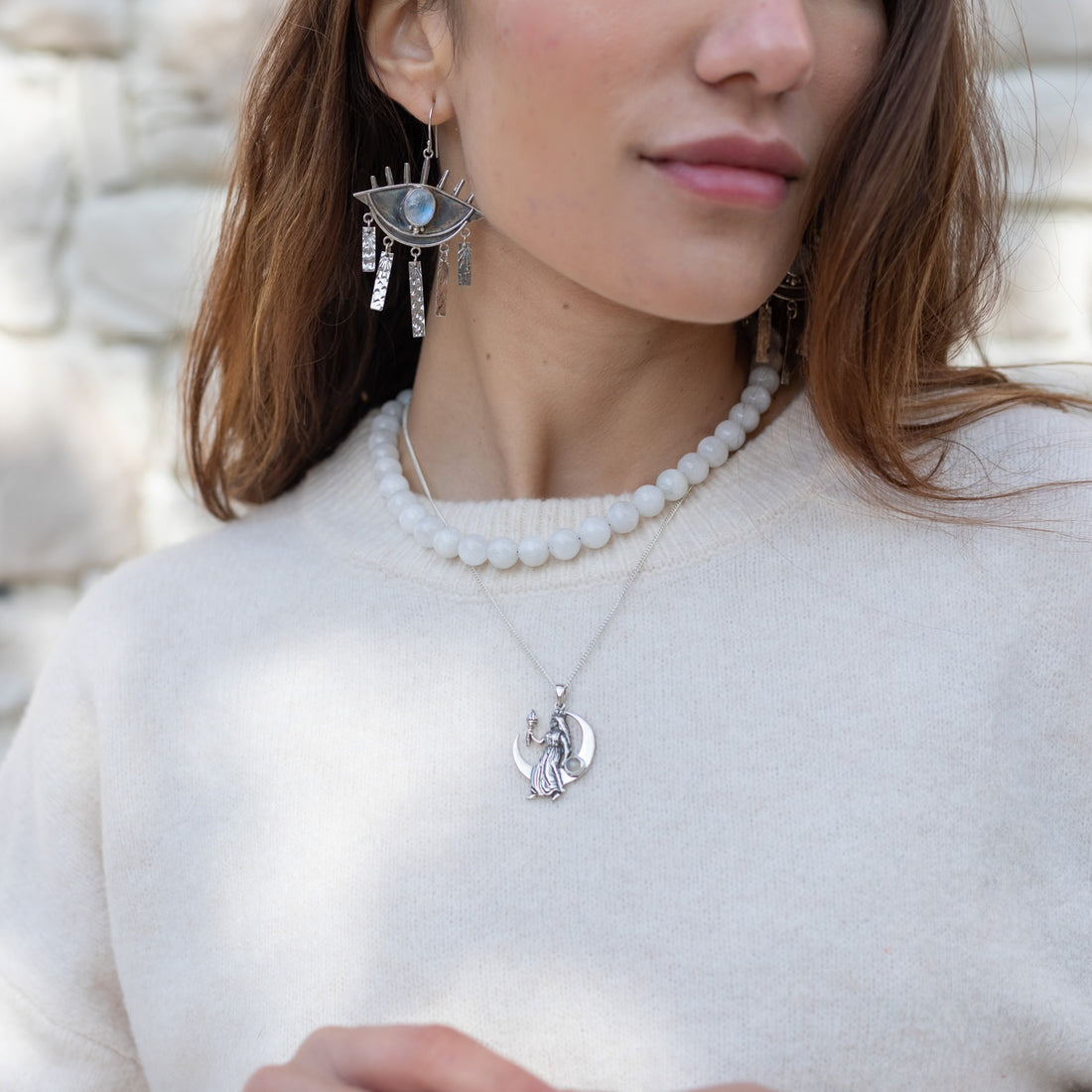 Pendientes Isis de Piedra luna | intuición, calma, feminidad