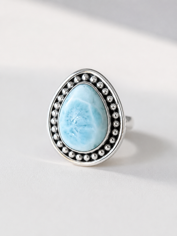 Anillo Sedna | Larimar natural de 20 × 25 mm y plata de ley 925