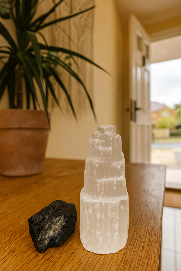 Dúo de Selenita y Turmalina Negra | Piedras naturales, 11 y 7 cm