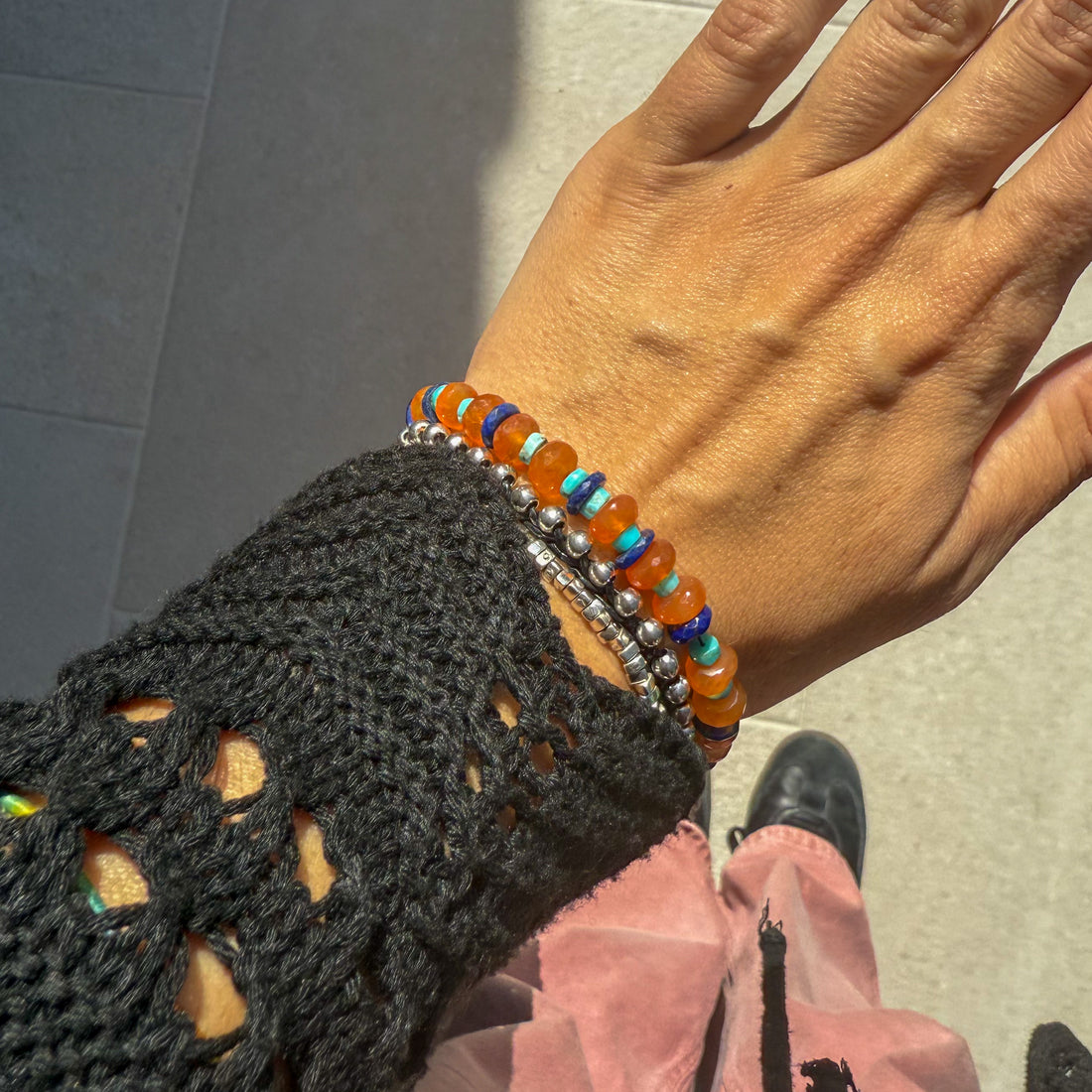 Pulsera Isis Carneola, Lapislázuli y Turquesa – Poder, Protección y Sabiduría